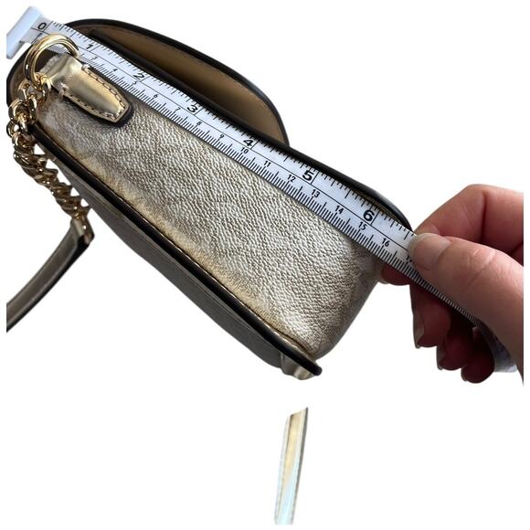 Michael Kors Leida Medium Shoulder Crossbody Bag Pale Gold Metallic Logo NWT - Picture 12 of 13